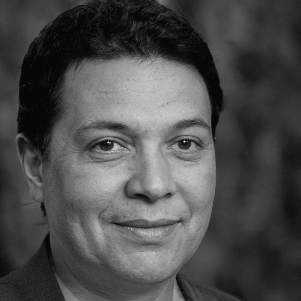 Retrato profesional del instructor Aurelio Mendizábal